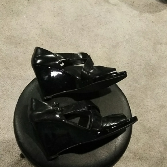 Ralph Lauren wedges - Picture 2 of 3